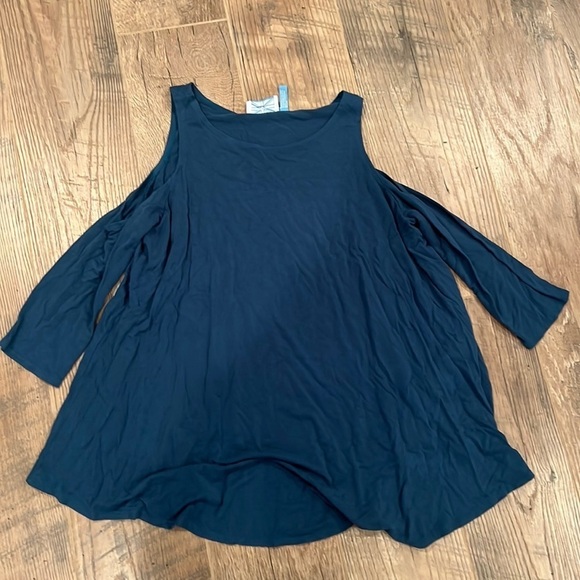 SURVIVAL Woman’s Green Short Sleeve Cold Shoulder Size Small - Picture 1 of 5